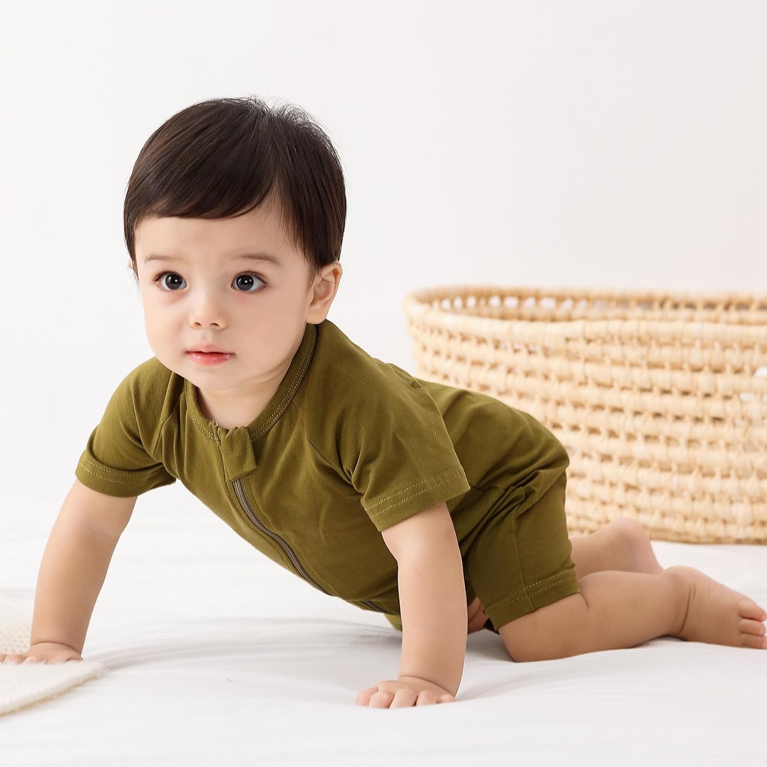 BeVSlley 2-Piece Baby Romper Set for Boys and Girls