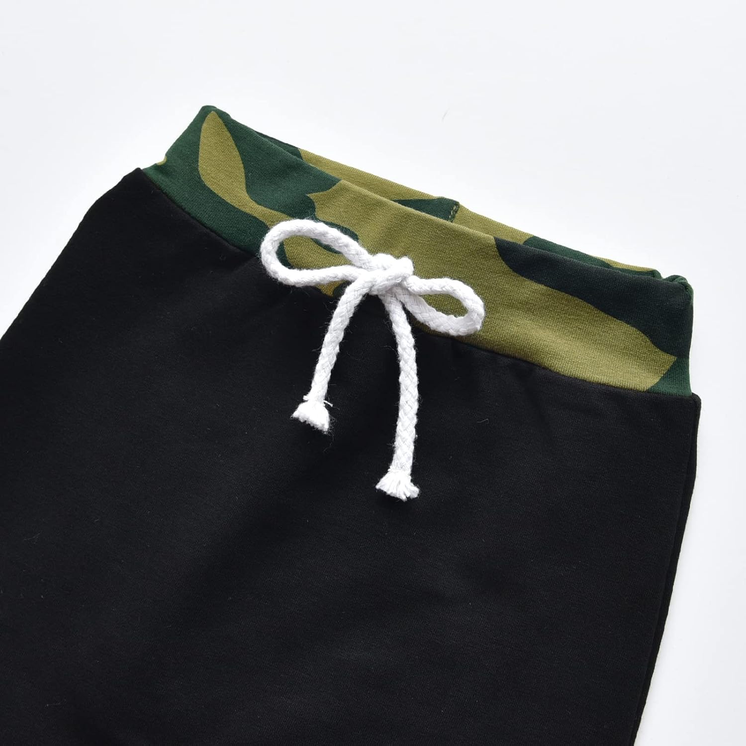 Eghunooy Twin Set