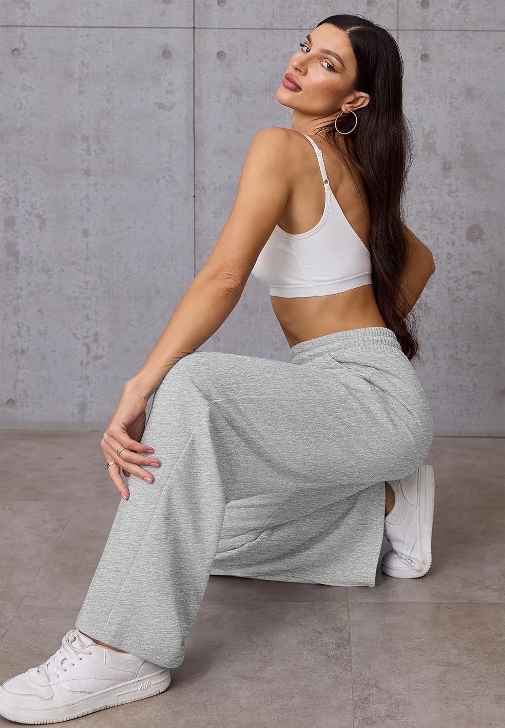Fashionable and comfy wide-leg sweatpants for women by athmilen